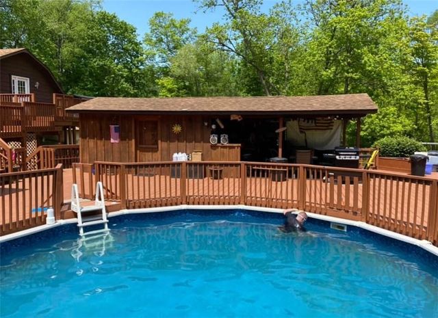 2216 N Camp Run Rd, Perry Twp, PA 16123