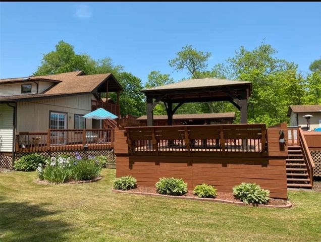 2216 N Camp Run Rd, Perry Twp, PA 16123