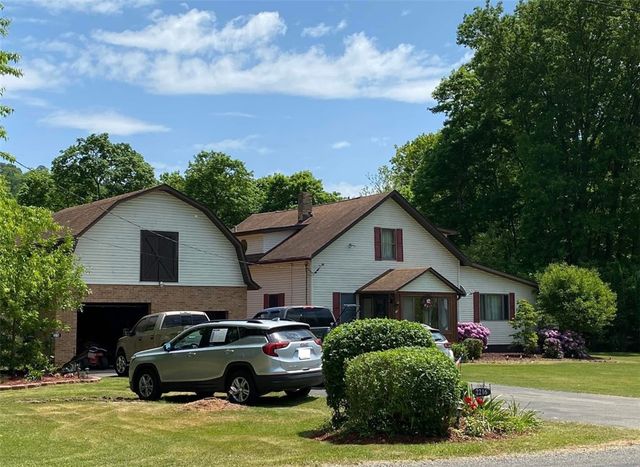 2216 N Camp Run Rd, Perry Twp, PA 16123