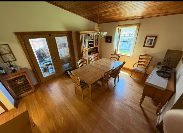 2216 N Camp Run Rd, Perry Twp, PA 16123