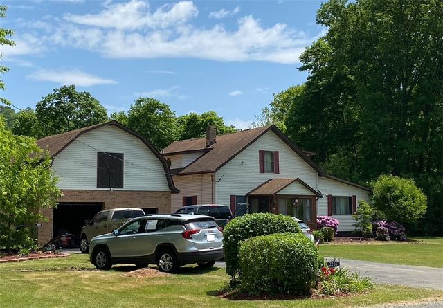 2216 N Camp Run Rd, Perry Twp, PA 16123