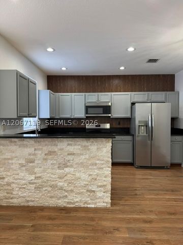 11753 SW 238th St, Homestead, FL 33032