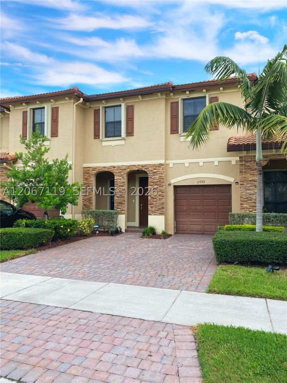 11753 SW 238th St, Homestead, FL 33032