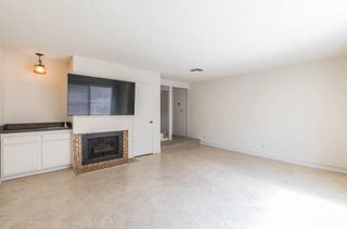 18631 Collins Street 30, Tarzana, CA 91356