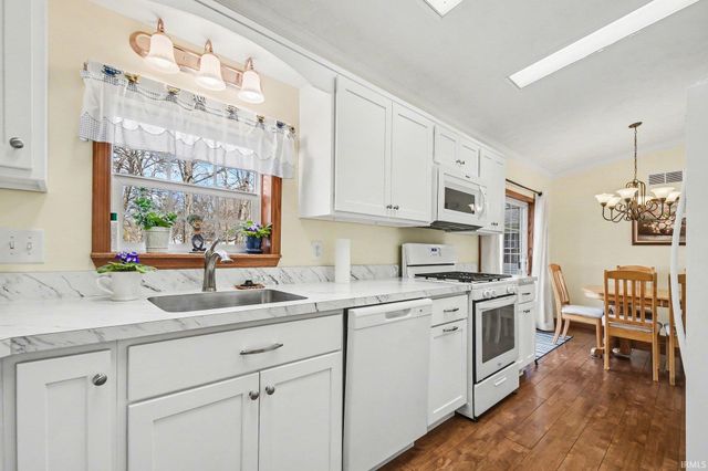 424 Pregel Drive, Mishawaka, IN 46545