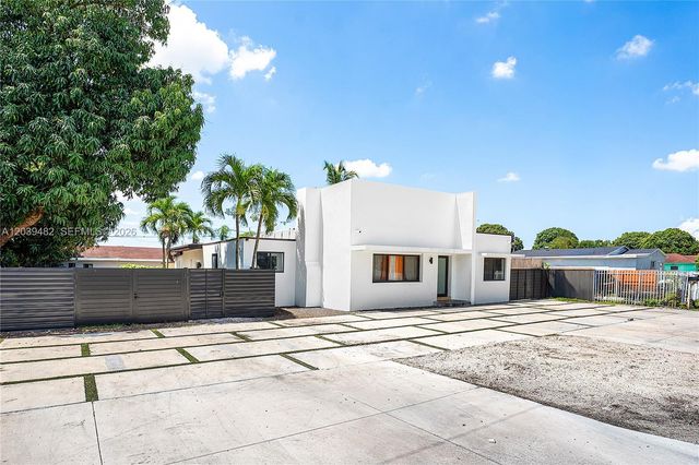 3040 NW 93rd St, Miami, FL 33147