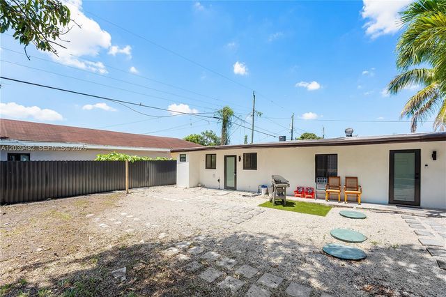 3040 NW 93rd St, Miami, FL 33147