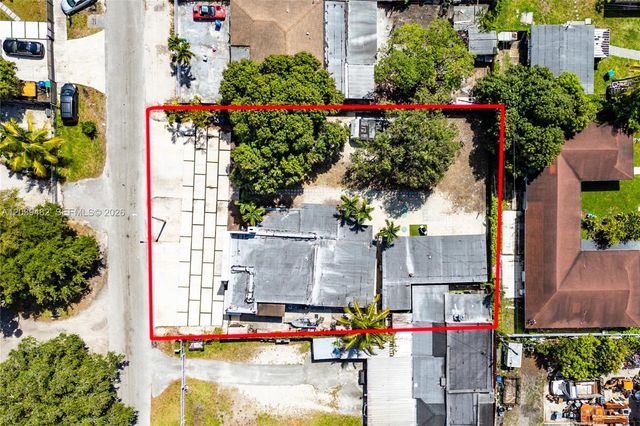 3040 NW 93rd St, Miami, FL 33147