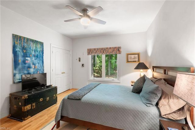 3284 Doncaster RD, Virginia Beach, VA 23452