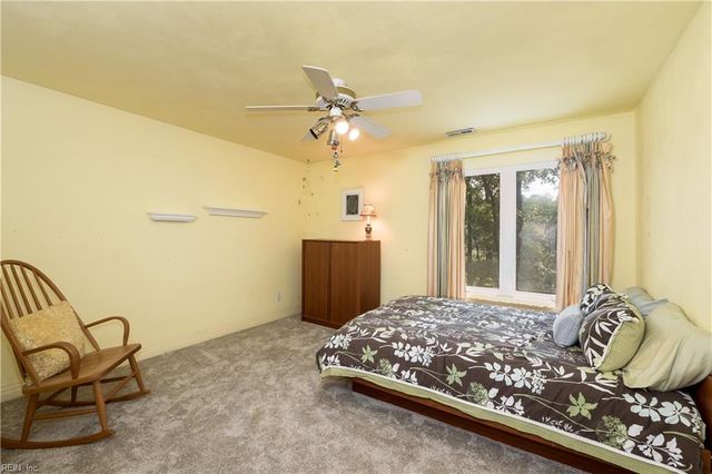 3284 Doncaster RD, Virginia Beach, VA 23452
