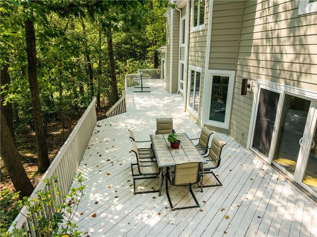 3284 Doncaster RD, Virginia Beach, VA 23452