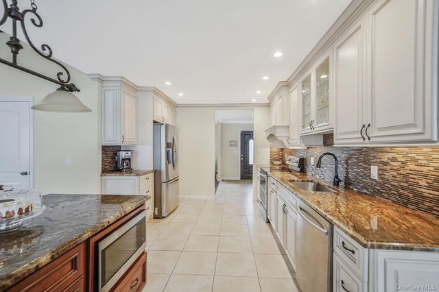 269 Bridgeport Avenue, Medford, NY 11763