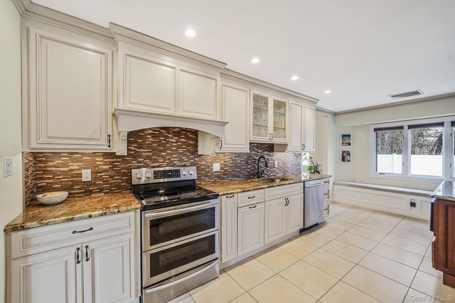 269 Bridgeport Avenue, Medford, NY 11763