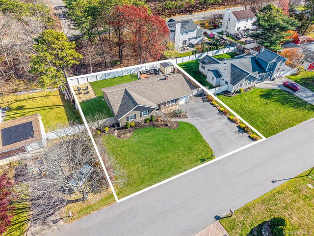 269 Bridgeport Avenue, Medford, NY 11763