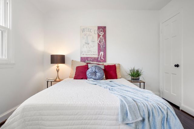 824 20TH ST NE, Washington, DC 20002