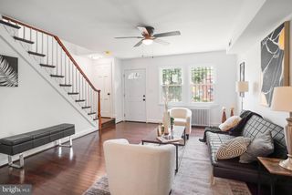 824 20TH ST NE, Washington, DC 20002