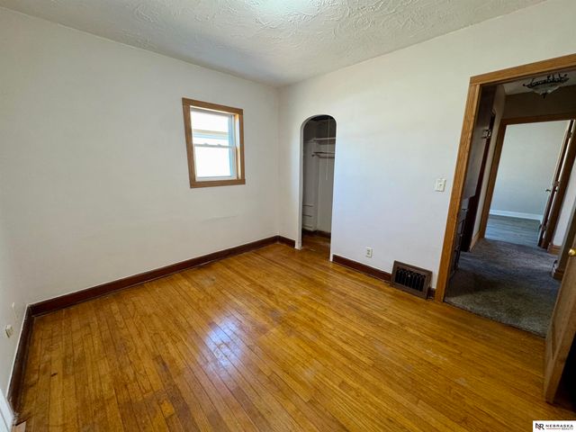 300 Adams Street, Clatonia, NE 68328