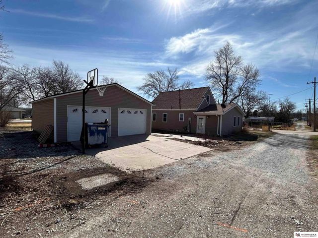 300 Adams Street, Clatonia, NE 68328