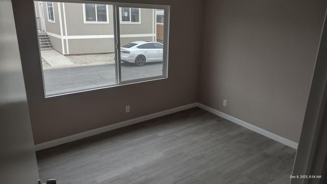 720 E Worth Avenue 221, Porterville, CA 93257