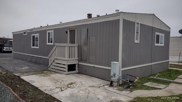 720 E Worth Avenue 221, Porterville, CA 93257