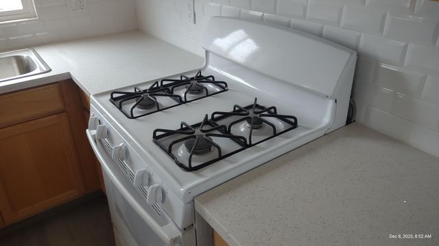 720 E Worth Avenue 221, Porterville, CA 93257