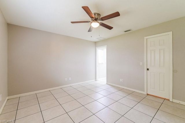 923 SE 34th TER, Cape Coral, FL 33904