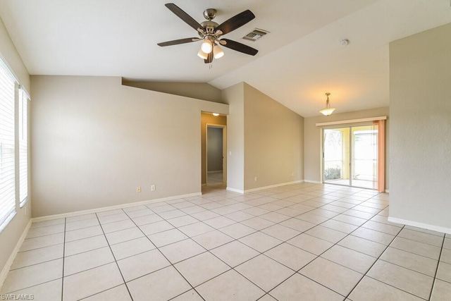 923 SE 34th TER, Cape Coral, FL 33904