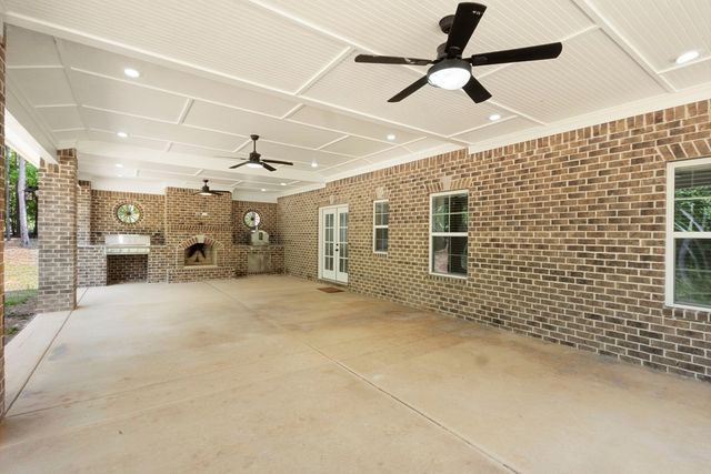 179 County Road 0071, Waverly Hall, GA 31831