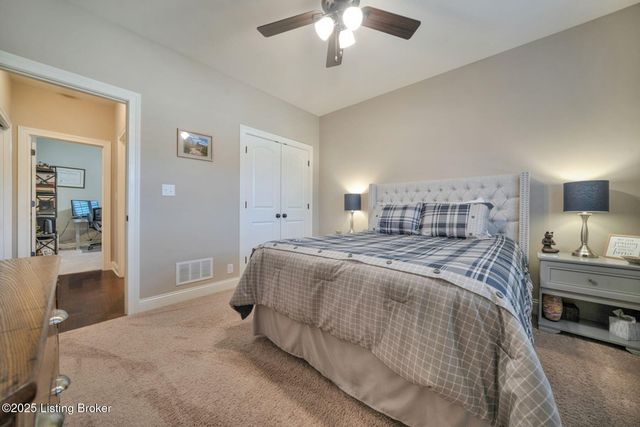 5305 Rock Ridge Dr, Louisville, KY 40241