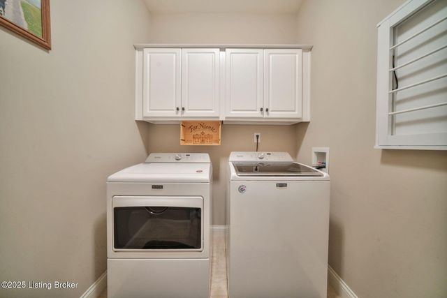 5305 Rock Ridge Dr, Louisville, KY 40241