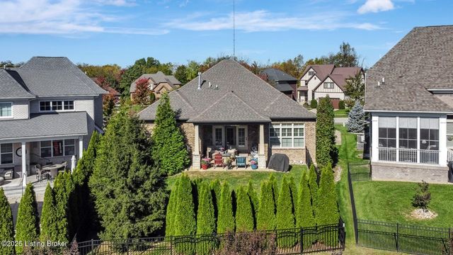 5305 Rock Ridge Dr, Louisville, KY 40241