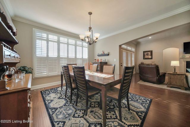 5305 Rock Ridge Dr, Louisville, KY 40241