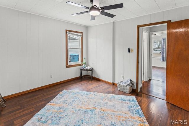 11 E Delmar Avenue, Alton, IL 62002