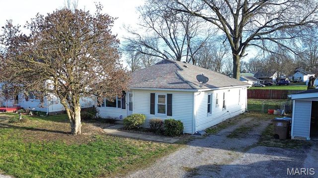 11 E Delmar Avenue, Alton, IL 62002