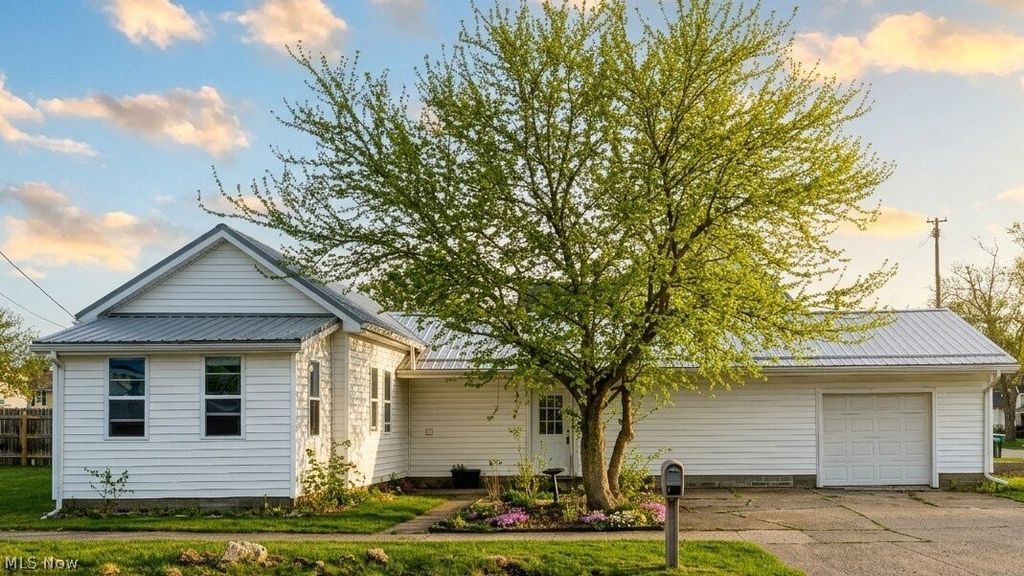 297 Depot Street, Conneaut, OH 44030