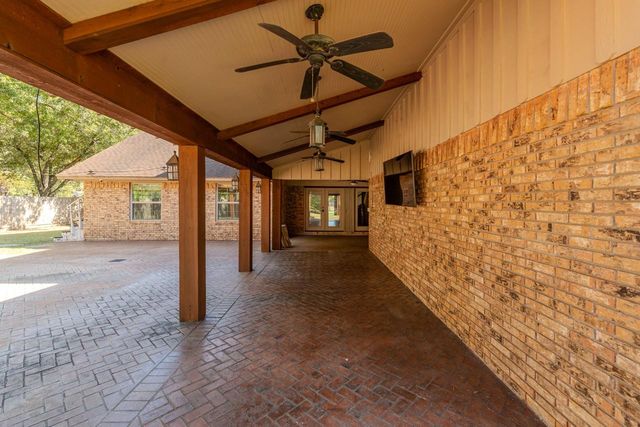 13470 Thousand Oaks Drive, Beaumont, TX 77713