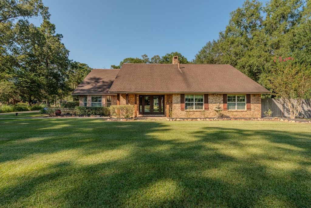 13470 Thousand Oaks Drive, Beaumont, TX 77713