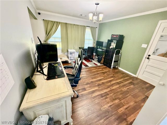 1145 N 57th Place, Fort Smith, AR 72904