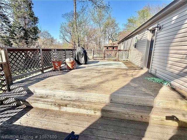 1145 N 57th Place, Fort Smith, AR 72904