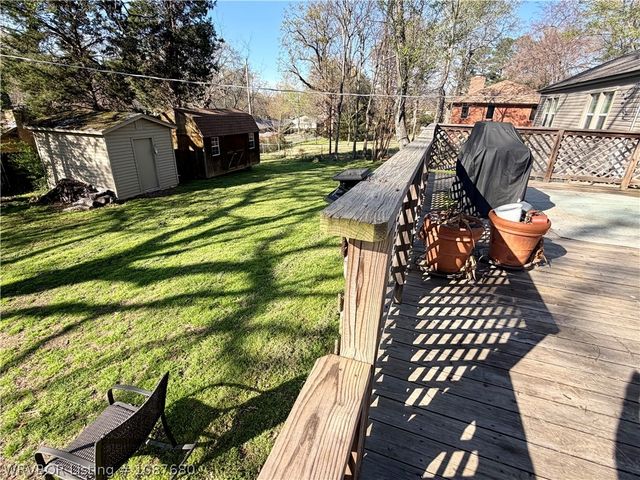 1145 N 57th Place, Fort Smith, AR 72904