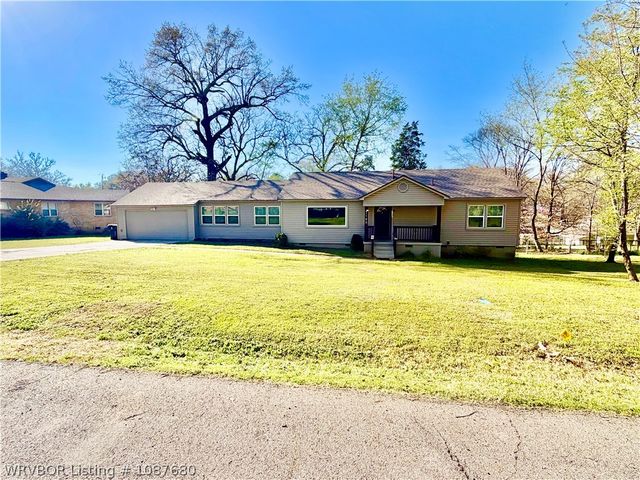 1145 N 57th Place, Fort Smith, AR 72904