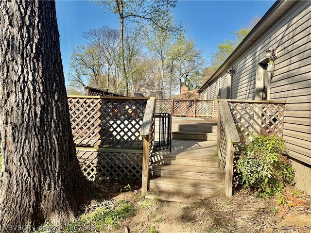 1145 N 57th Place, Fort Smith, AR 72904