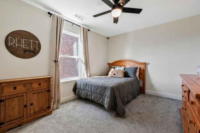 709 Hahn Ct, Lebanon, TN 37087