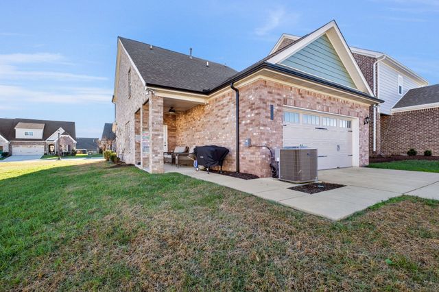 709 Hahn Ct, Lebanon, TN 37087