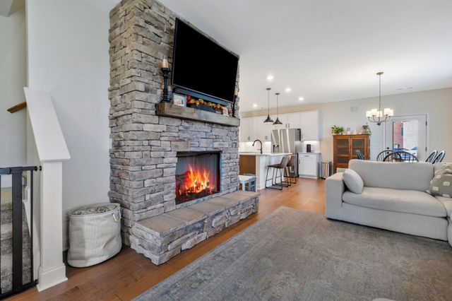 709 Hahn Ct, Lebanon, TN 37087