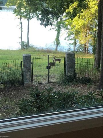 4001 Tesa Court, High Point, NC 27265