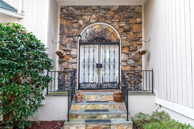 4001 Tesa Court, High Point, NC 27265