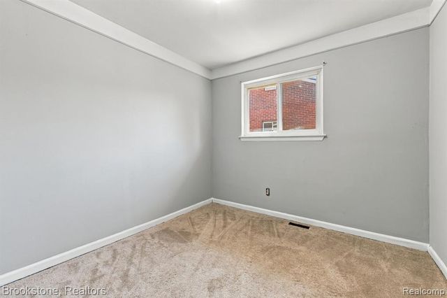 35531 N Little Mack Avenue, Clinton Township, MI 48035