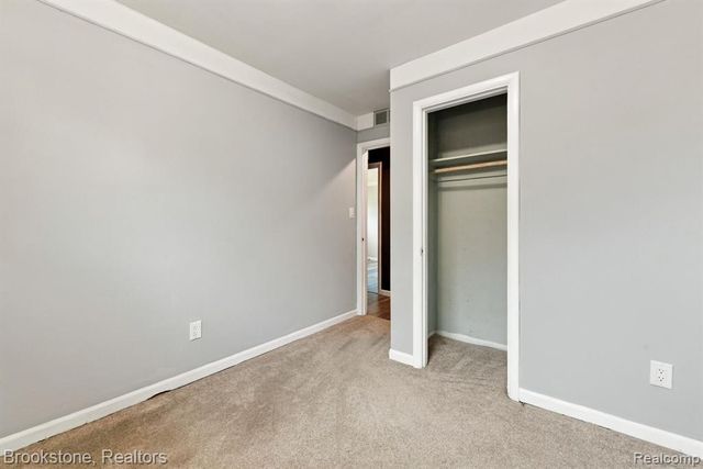 35531 N Little Mack Avenue, Clinton Township, MI 48035