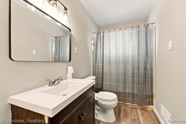 35531 N Little Mack Avenue, Clinton Township, MI 48035